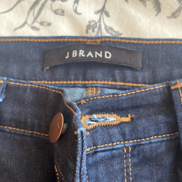 J Brand Dark Wash Skinny Jeans (Stretch) - Picture 4 of 5